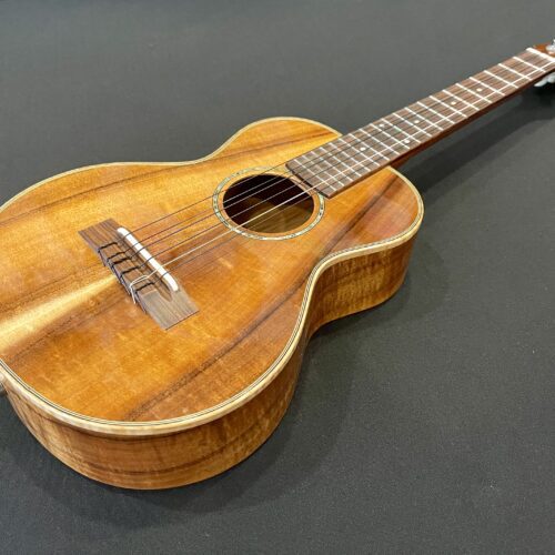 Honua 6-String Tenor w/ Pick-up
