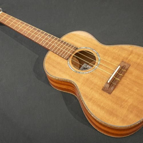 Ko'olau 2022 CS Spruce/Cuban Mahogany Tenor #229922