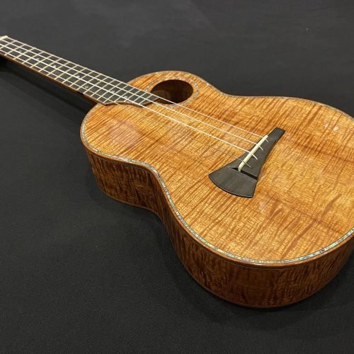 DeVine Curly Koa Tenor w/ Off-set Soundhole #TU-0141