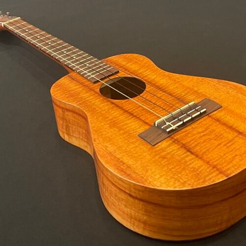 Kamaka HB-3 Curly Koa Bell Shape Tenor